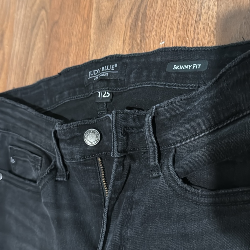 Judy Blue black ankle fringe jeans - Picture 2 of 4
